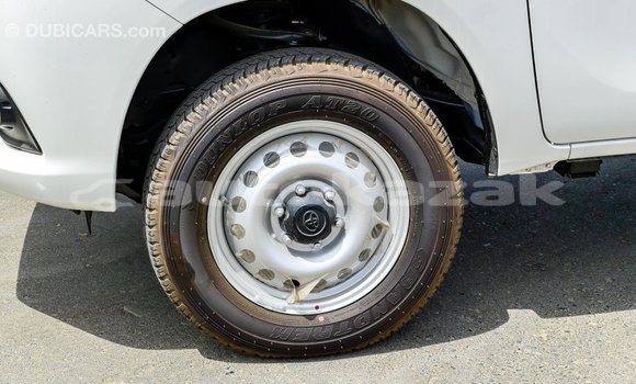 Buy Import Toyota Hilux White Car in Import - Dubai in Akmecet Buy Import Toyota Hilux White Car in Import - Dubai in Akmecet