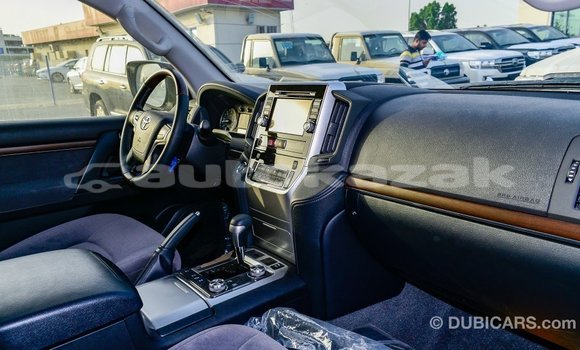 Buy Import Toyota Land Cruiser White Car in Import - Dubai in Akmecet Buy Import Toyota Land Cruiser White Car in Import - Dubai in Akmecet