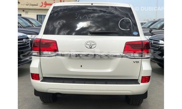 Buy Import Toyota Land Cruiser White Car in Import - Dubai in Akmecet Buy Import Toyota Land Cruiser White Car in Import - Dubai in Akmecet