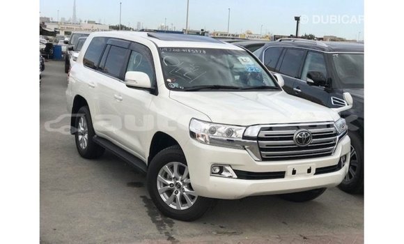 Buy Import Toyota Land Cruiser White Car in Import - Dubai in Akmecet Buy Import Toyota Land Cruiser White Car in Import - Dubai in Akmecet