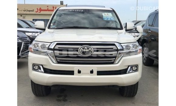 Buy Import Toyota Land Cruiser White Car in Import - Dubai in Akmecet Buy Import Toyota Land Cruiser White Car in Import - Dubai in Akmecet