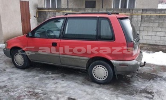 Buy Used Mitsubishi eK Space Red Car in Almaty in Almati