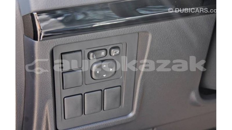 Big with watermark toyota prado akmecet import dubai 3135