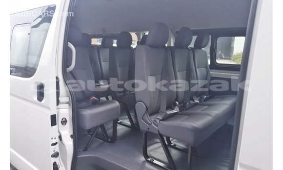 Buy Import Toyota Hiace White Car in Import - Dubai in Akmecet Buy Import Toyota Hiace White Car in Import - Dubai in Akmecet