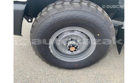 Buy Import Toyota Land Cruiser White Car in Import - Dubai in Akmecet Buy Import Toyota Land Cruiser White Car in Import - Dubai in Akmecet