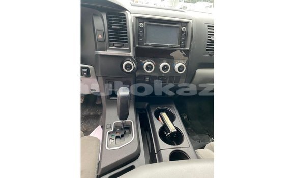 Buy Import Toyota Sequoia White Car in Import - Dubai in Akmecet Buy Import Toyota Sequoia White Car in Import - Dubai in Akmecet