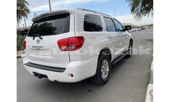 Buy Import Toyota Sequoia White Car in Import - Dubai in Akmecet Buy Import Toyota Sequoia White Car in Import - Dubai in Akmecet