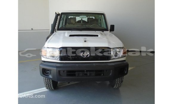Buy Import Toyota Land Cruiser White Car in Import - Dubai in Akmecet Buy Import Toyota Land Cruiser White Car in Import - Dubai in Akmecet