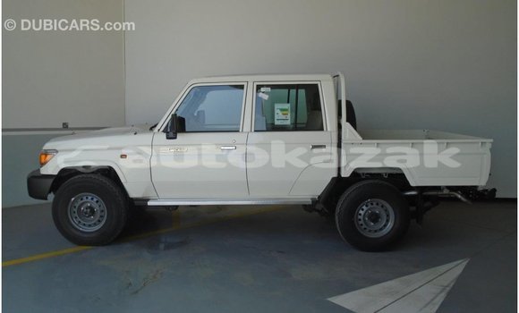 Buy Import Toyota Land Cruiser White Car in Import - Dubai in Akmecet Buy Import Toyota Land Cruiser White Car in Import - Dubai in Akmecet