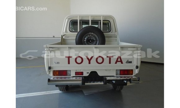 Buy Import Toyota Land Cruiser White Car in Import - Dubai in Akmecet Buy Import Toyota Land Cruiser White Car in Import - Dubai in Akmecet