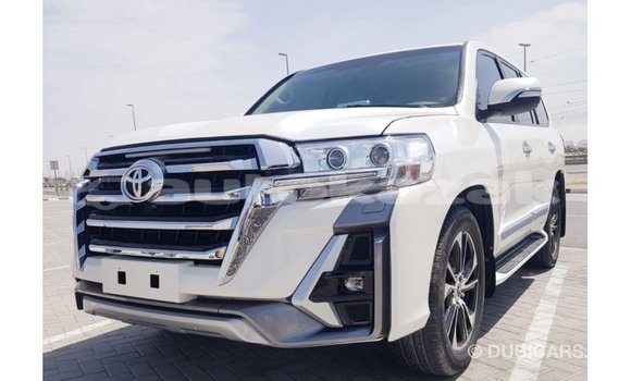 Buy Import Toyota Land Cruiser White Car in Import - Dubai in Akmecet Buy Import Toyota Land Cruiser White Car in Import - Dubai in Akmecet