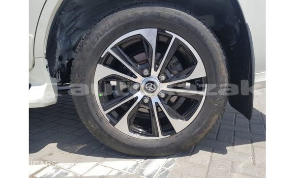 Buy Import Toyota Land Cruiser White Car in Import - Dubai in Akmecet Buy Import Toyota Land Cruiser White Car in Import - Dubai in Akmecet