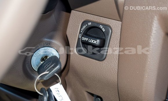 Buy Import Toyota Land Cruiser Beige Car in Import - Dubai in Akmecet Buy Import Toyota Land Cruiser Beige Car in Import - Dubai in Akmecet