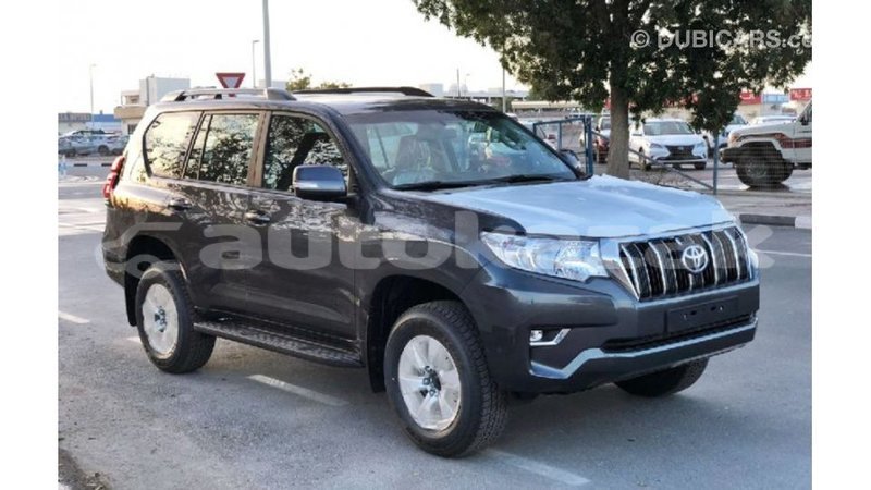 Big with watermark toyota prado akmecet import dubai 3170