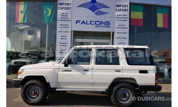 Buy Import Toyota Land Cruiser White Car in Import - Dubai in Akmecet Buy Import Toyota Land Cruiser White Car in Import - Dubai in Akmecet