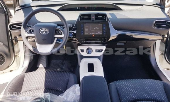 Buy Import Toyota Prius White Car in Import - Dubai in Akmecet Buy Import Toyota Prius White Car in Import - Dubai in Akmecet