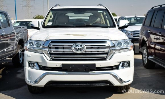 Buy Import Toyota Land Cruiser White Car in Import - Dubai in Akmecet Buy Import Toyota Land Cruiser White Car in Import - Dubai in Akmecet