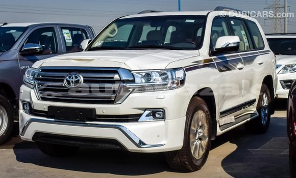 Buy Import Toyota Land Cruiser White Car in Import - Dubai in Akmecet Buy Import Toyota Land Cruiser White Car in Import - Dubai in Akmecet
