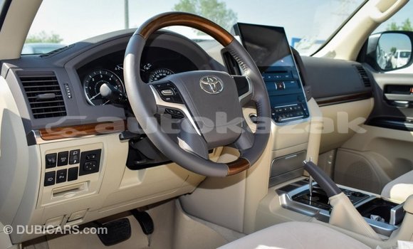 Buy Import Toyota Land Cruiser White Car in Import - Dubai in Akmecet Buy Import Toyota Land Cruiser White Car in Import - Dubai in Akmecet