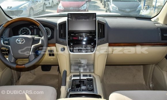 Buy Import Toyota Land Cruiser White Car in Import - Dubai in Akmecet Buy Import Toyota Land Cruiser White Car in Import - Dubai in Akmecet