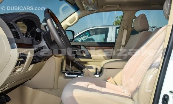 Buy Import Toyota Land Cruiser White Car in Import - Dubai in Akmecet Buy Import Toyota Land Cruiser White Car in Import - Dubai in Akmecet