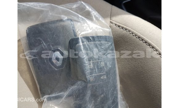 Buy Import Renault 19 Green Car in Import - Dubai in Akmecet Buy Import Renault 19 Green Car in Import - Dubai in Akmecet