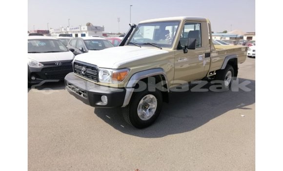 Buy Import Toyota Land Cruiser Beige Car in Import - Dubai in Akmecet Buy Import Toyota Land Cruiser Beige Car in Import - Dubai in Akmecet