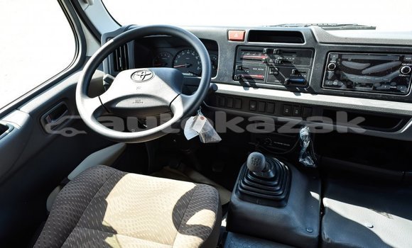 Buy Import Toyota Coaster White Car in Import - Dubai in Akmecet Buy Import Toyota Coaster White Car in Import - Dubai in Akmecet