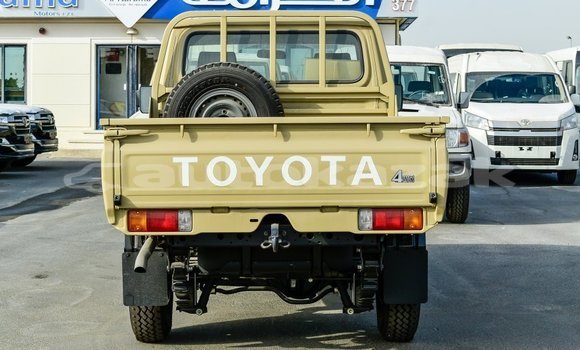 Buy Import Toyota Land Cruiser Beige Car in Import - Dubai in Akmecet Buy Import Toyota Land Cruiser Beige Car in Import - Dubai in Akmecet