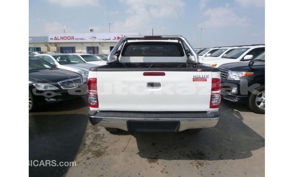 Buy Import Toyota Hilux White Car in Import - Dubai in Akmecet Buy Import Toyota Hilux White Car in Import - Dubai in Akmecet