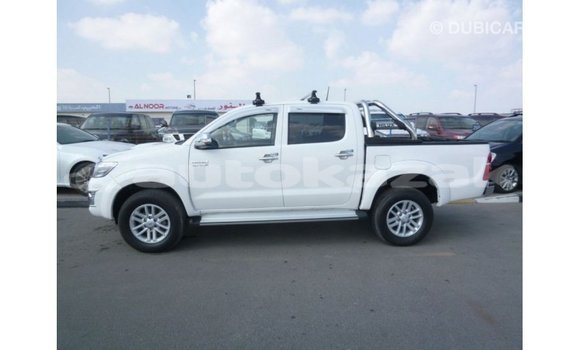 Buy Import Toyota Hilux White Car in Import - Dubai in Akmecet Buy Import Toyota Hilux White Car in Import - Dubai in Akmecet