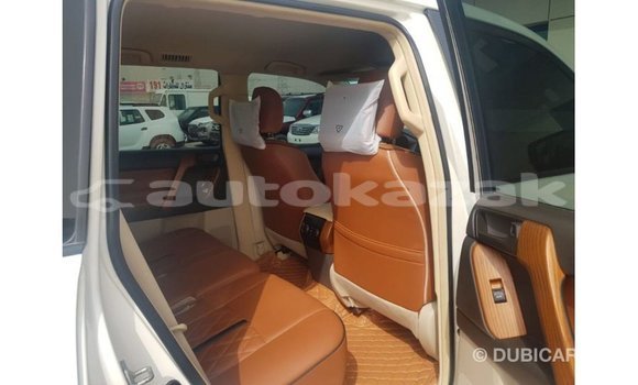 Buy Import Toyota Land Cruiser White Car in Import - Dubai in Akmecet Buy Import Toyota Land Cruiser White Car in Import - Dubai in Akmecet