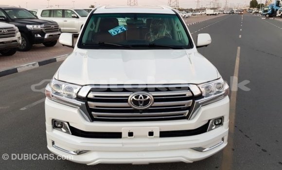 Buy Import Toyota Land Cruiser White Car in Import - Dubai in Akmecet Buy Import Toyota Land Cruiser White Car in Import - Dubai in Akmecet