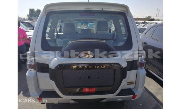 Buy Import Mitsubishi Pajero White Car in Import - Dubai in Akmecet Buy Import Mitsubishi Pajero White Car in Import - Dubai in Akmecet