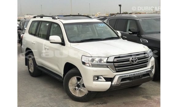 Buy Import Toyota Land Cruiser White Car in Import - Dubai in Akmecet Buy Import Toyota Land Cruiser White Car in Import - Dubai in Akmecet