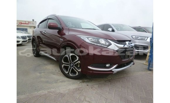 Buy Import Honda Vezel Red Car in Import - Dubai in Akmecet
