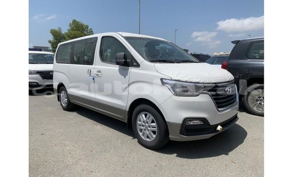 Buy Import Hyundai Accent White Car in Import - Dubai in Akmecet Buy Import Hyundai Accent White Car in Import - Dubai in Akmecet