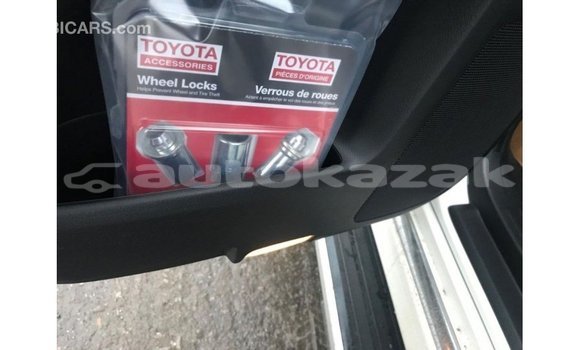 Buy Import Toyota 4Runner White Car in Import - Dubai in Akmecet Buy Import Toyota 4Runner White Car in Import - Dubai in Akmecet