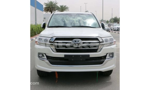 Buy Import Toyota Land Cruiser White Car in Import - Dubai in Akmecet Buy Import Toyota Land Cruiser White Car in Import - Dubai in Akmecet
