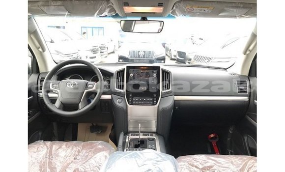 Buy Import Toyota Land Cruiser White Car in Import - Dubai in Akmecet Buy Import Toyota Land Cruiser White Car in Import - Dubai in Akmecet