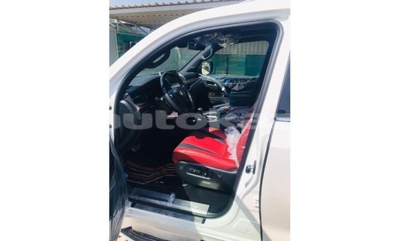 Buy Import Lexus LX White Car in Import - Dubai in Akmecet Buy Import Lexus LX White Car in Import - Dubai in Akmecet