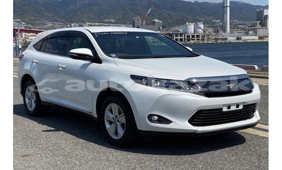 Buy Import Toyota Harrier White Car in Import - Dubai in Akmecet Buy Import Toyota Harrier White Car in Import - Dubai in Akmecet