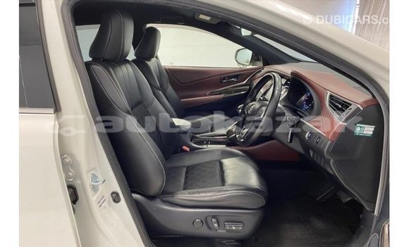Buy Import Toyota Harrier White Car in Import - Dubai in Akmecet Buy Import Toyota Harrier White Car in Import - Dubai in Akmecet