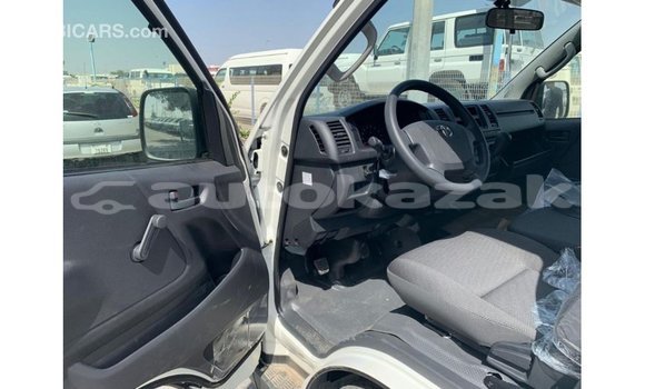 Buy Import Toyota Hiace White Car in Import - Dubai in Akmecet Buy Import Toyota Hiace White Car in Import - Dubai in Akmecet