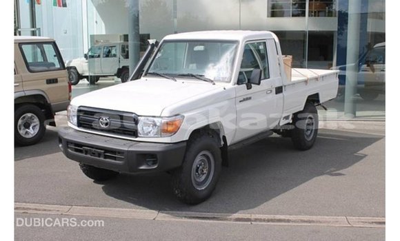 Buy Import Toyota Land Cruiser White Car in Import - Dubai in Akmecet Buy Import Toyota Land Cruiser White Car in Import - Dubai in Akmecet