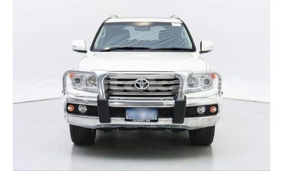 Buy Import Toyota Land Cruiser White Car in Import - Dubai in Akmecet Buy Import Toyota Land Cruiser White Car in Import - Dubai in Akmecet