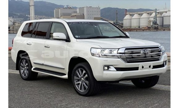 Buy Import Toyota Land Cruiser White Car in Import - Dubai in Akmecet Buy Import Toyota Land Cruiser White Car in Import - Dubai in Akmecet