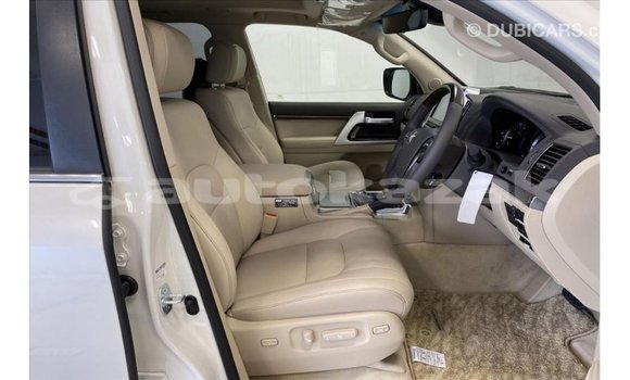 Buy Import Toyota Land Cruiser White Car in Import - Dubai in Akmecet Buy Import Toyota Land Cruiser White Car in Import - Dubai in Akmecet