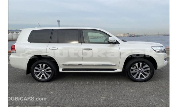 Buy Import Toyota Land Cruiser White Car in Import - Dubai in Akmecet Buy Import Toyota Land Cruiser White Car in Import - Dubai in Akmecet