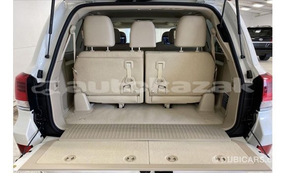 Buy Import Toyota Land Cruiser White Car in Import - Dubai in Akmecet Buy Import Toyota Land Cruiser White Car in Import - Dubai in Akmecet